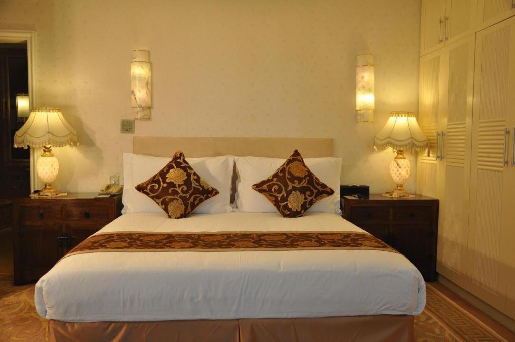 Jinrong International Hotel Şanghay Dış mekan fotoğraf